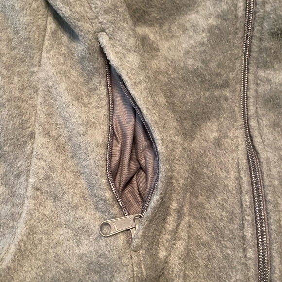Men’s Columbia zip up sweatshirt, fleece, medium size, zip pockets, gray jacket - Picture 6 of 8